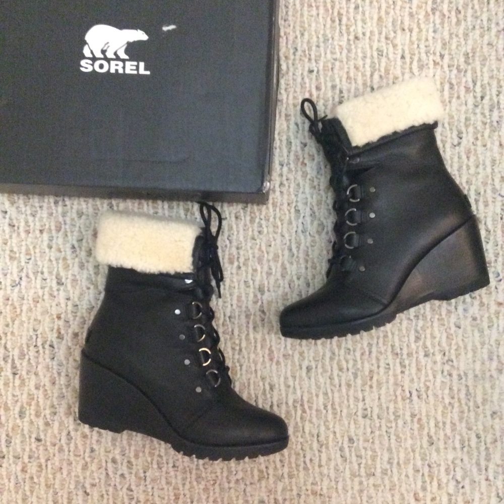🆕 SOREL x Anthropologie black leather wedge boots - Picture 2 of 8